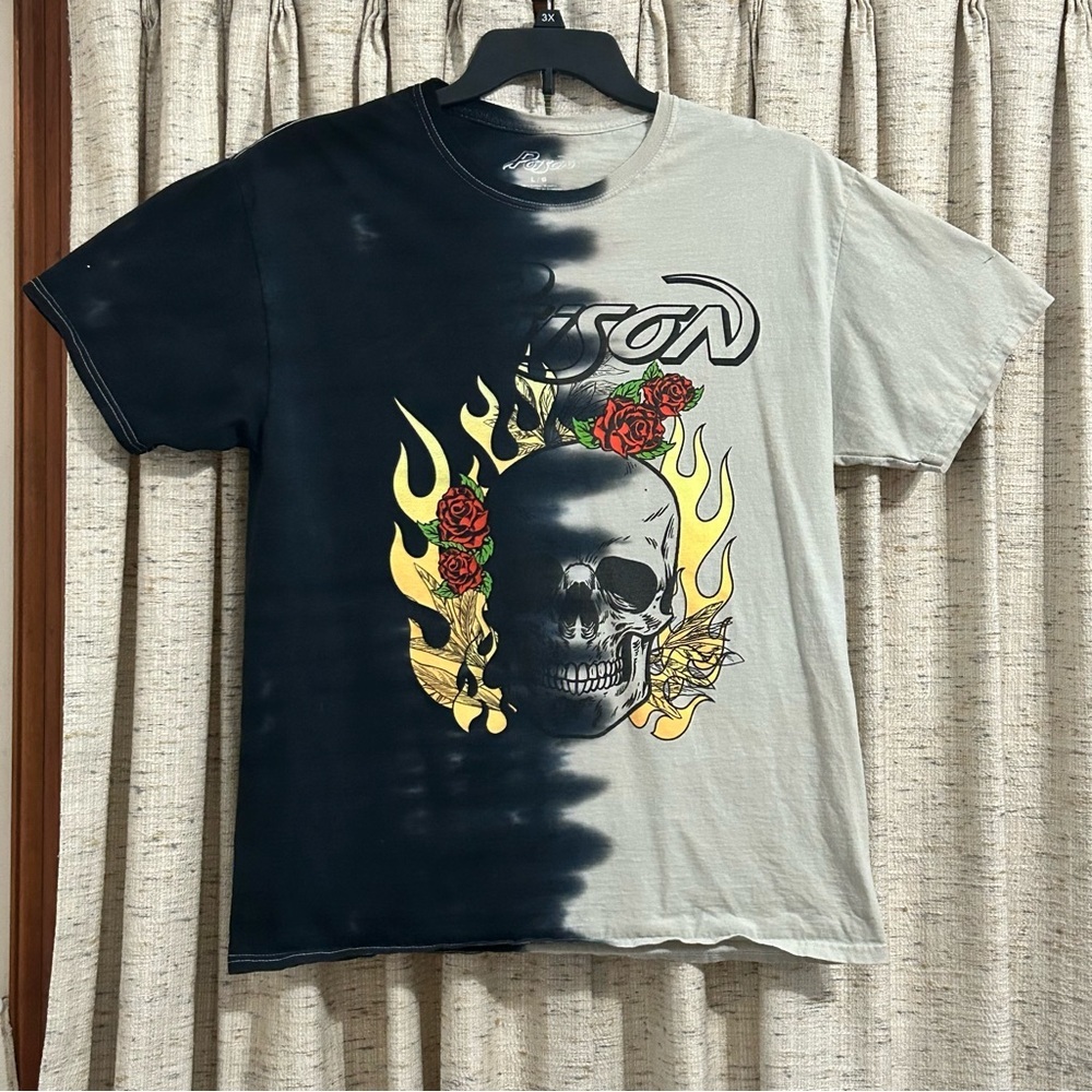 Poison Split Skull Graphic Tee
